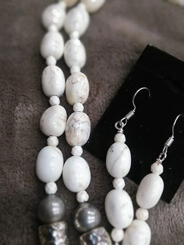 Long Howlite Necklace Set
