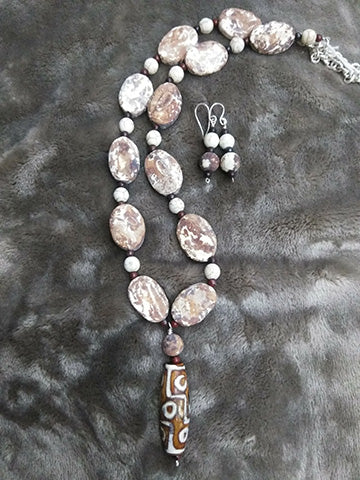 Matt Agate Pendant Necklace Set