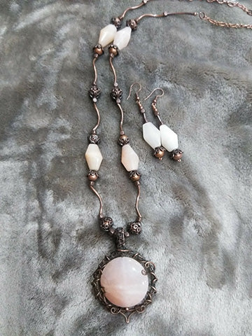 Wire Peach Aventurine Necklace Set